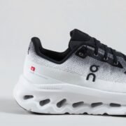 On Running Cloudtilt Black/Ivory - الصورة 5